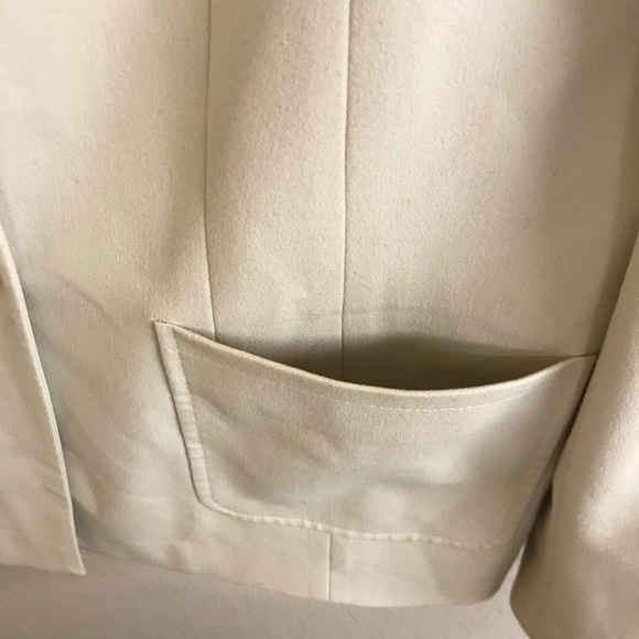 Caslon Off White Cream Ecru Long Lined 3 Button Front Blazer With Patch Pockets - Picture 7 of 16